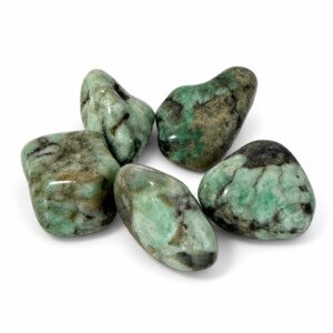 Pulēti smaragda akmeņi 5×4 cm