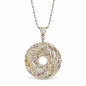Harmonijas Zieds · NKey FrQ 11 kulons (4 cm)